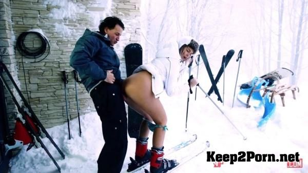 Nikky Dream in Porn "Ski Bums, Episode 1" [480p] DigitalPlayground