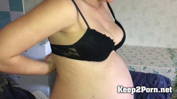 Pregnant Christina on the 8th month (MOV / FullHD)