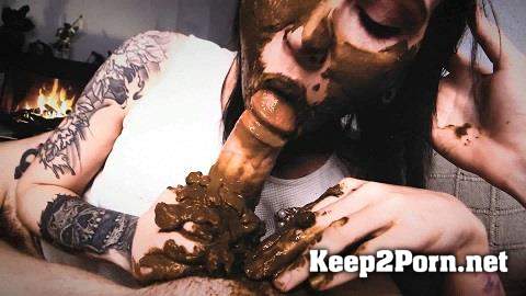 DirtyBetty - MUST SEE! Real Pervert Scat family (FullHD / WMV) ScatShop