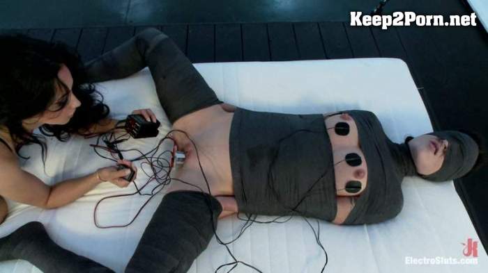 Wenona And Isis Love (Mummified and Electrified Pussy Worship! / 09-10-2013) (HD / BDSM) ElectroSluts, Kink