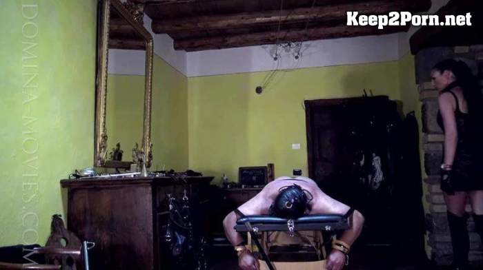 Corporal Punishment Real Session With Italian Slave Chapter 5 / Femdom (FullHD / mp4) DominaMovies