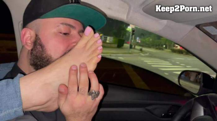 Driving With A Big Foot In Your Mouth / Femdom (mp4, FullHD, Femdom) GoddessGrazi
