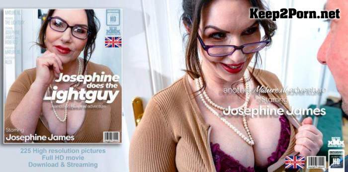 Josephine James (EU) (54), Roberto (35) - The lightguy on a movieset gets a shot big breasted MILF Josephine James / 14459 [1080p / Mature] Mature.nl