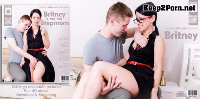 Britney (33), Kenneth Anderson (24) - Naughty toyboy seducing his hot stepmom Britney / 14602 (FullHD / Mature) Mature.nl