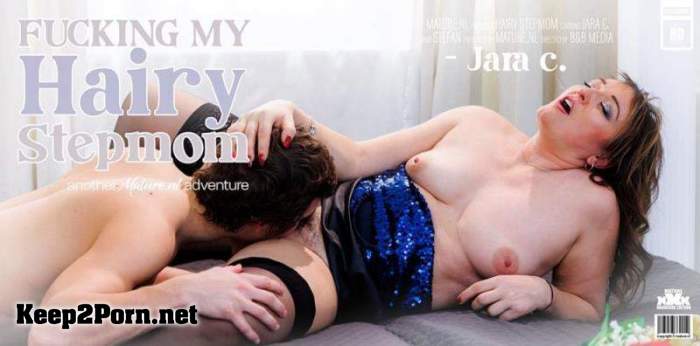 Jara C (42), Stefan (21) - Toyboy Stefan gets seduced by his hot hairy stepmom Jara C. for an afternoon filled with sex (14826) [406p / Mature] [Mature.nl]
