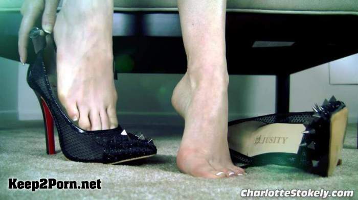 Charlotte Stokely - Pussy Free Foot Wimp / Femdom (FullHD / mp4)