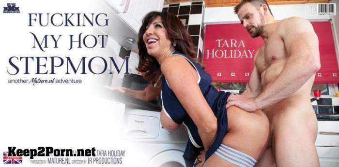Billy King (38), Tara Holiday (48) - Hot stepmom with big tits Tara Holiday fucks her stepson (15157) (Mature, FullHD 1080p) [Mature.nl]