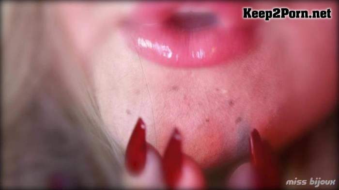 Mistress Bijoux - Lip Gloss Extortion (FullHD / mp4)