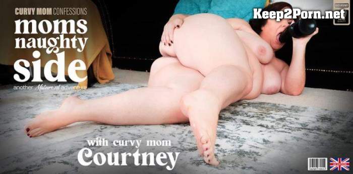 [Mature.nl] Courtney (36) / Curvy British Mom Courtney With Her Big Ass Knows How To Please Her Shaved Pussy When She's Alone (2024-05-08) (Mature, FullHD 1080p)