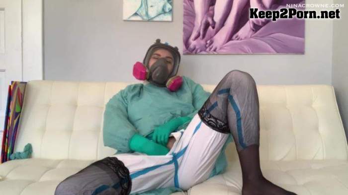 Nina Crowne - Masturbating in Protective Gear (FullHD / mp4)