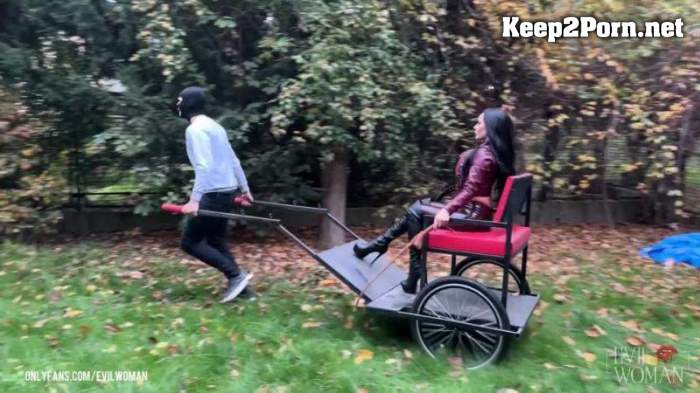 Evil Woman - Perfect carriage for an Evil Queen (mp4 / FullHD)