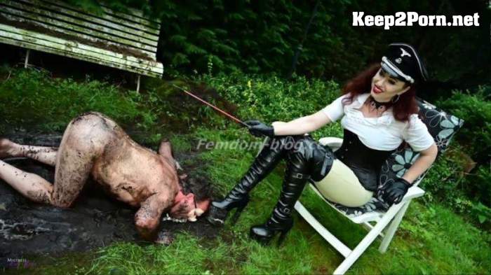 Mistress Lady Renee - Mud pit pig training [HD 720p]