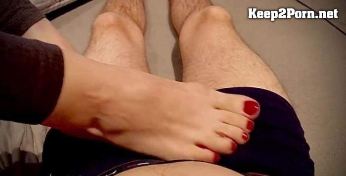 Mistress Redix - Foot Massage On Balls (HD / Femdom)