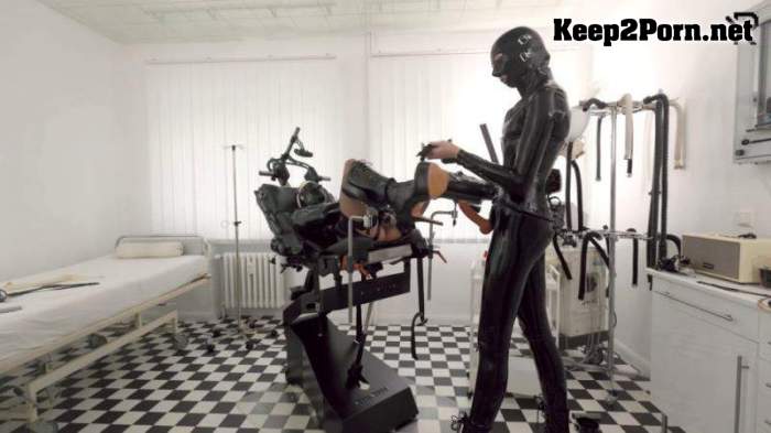 Rubber-Pervs - Anal Inspection of the Rubberdoll Maid in the clinic [2160p / Femdom]